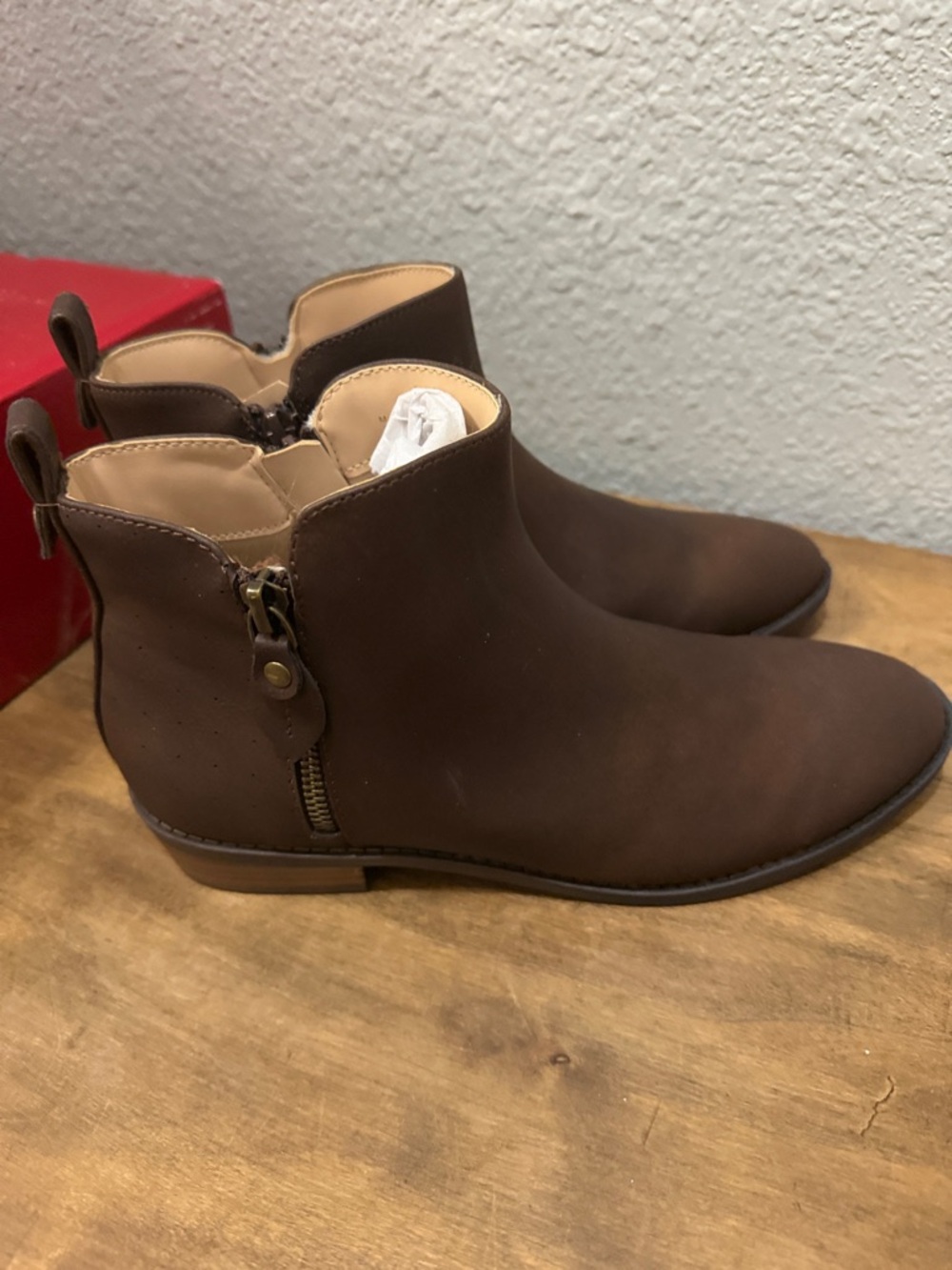 Journey Brown Ankle Boots with Side Zip size 6.5 Wide - Picture 3 of 7
